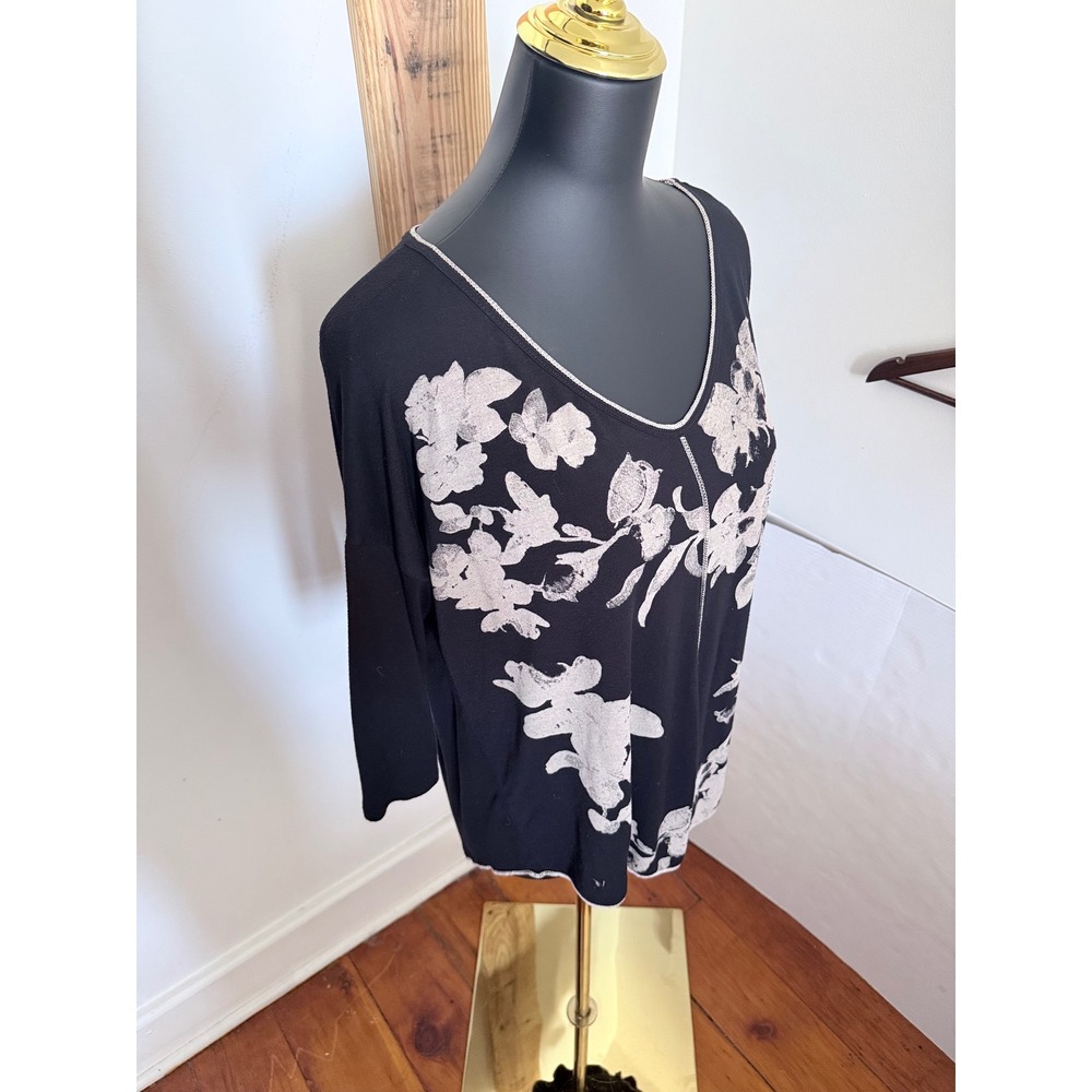 Vanilla Sugar Black Floral Scoop Neck‎ Top Medium 3/4 Sleeve Flowy